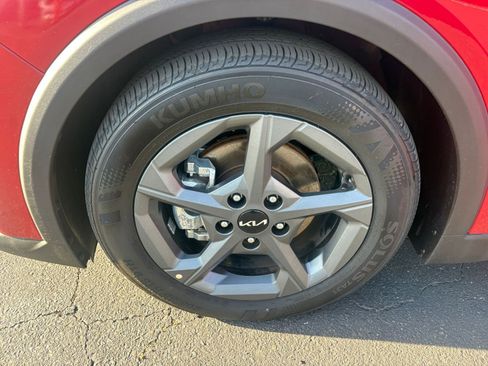 Used 2025 Kia K4 FWD image 30