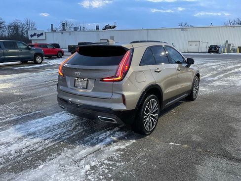Used 2024 Cadillac XT4 Sport image 5