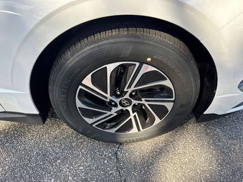 New 2026 Hyundai Sonata Blue FWD image 13