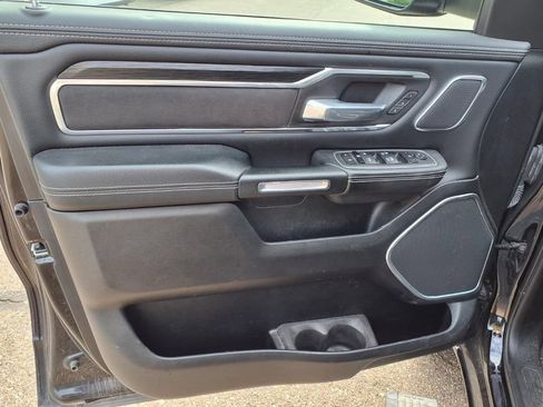 Used 2023 RAM 1500 Laramie AWD/4WD image 17