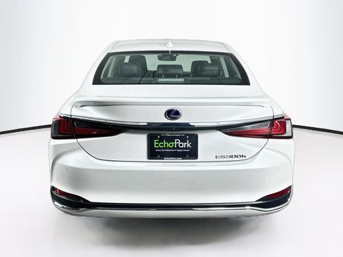 Used 2022 Lexus ES 300h w/ Premium Package FWD image 7