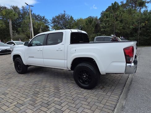 Used 2021 Toyota Tacoma SR5 image 9