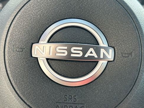 Used 2023 Nissan Rogue SV image 28