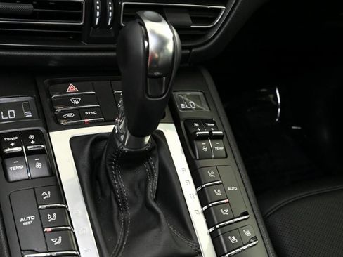 Used 2021 Porsche Macan Turbo w/ Premium Package Plus (PF0) image 7