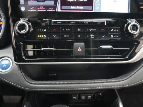Used 2021 Toyota Highlander Platinum AWD/4WD image 20