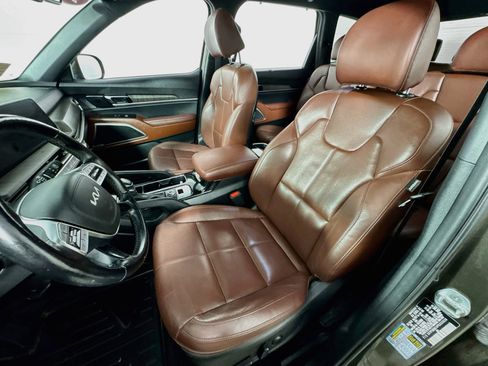 Used 2023 Kia Telluride EX w/ EX Captain's Chair Package AWD/4WD image 15