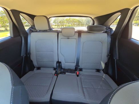 Used 2020 Ford Escape SE image 22