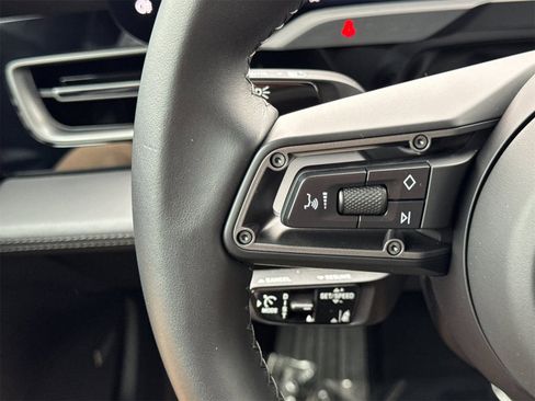 Used 2025 Porsche Taycan 4S image 28