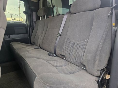 Used 2007 Chevrolet Silverado 2500 LT w/ Heavy-Duty Power Package image 12