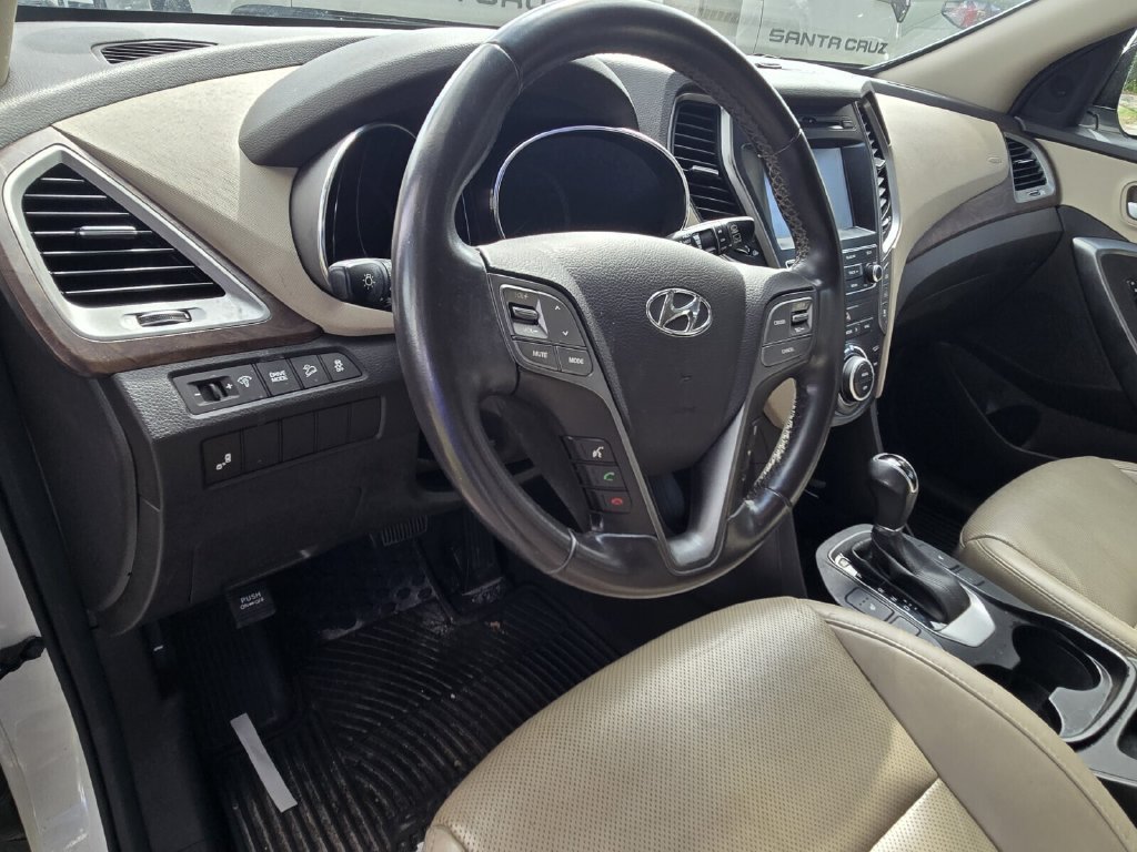 Used 2017 Hyundai Santa Fe Limited FWD image 10