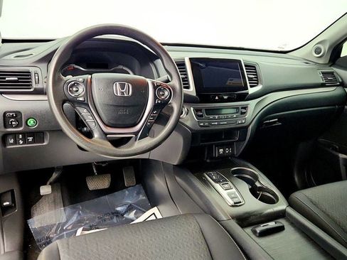 Used 2020 Honda Ridgeline Sport image 12