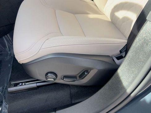 New 2026 Volvo XC90 T8 Plus w/ Protection Package Premier image 14