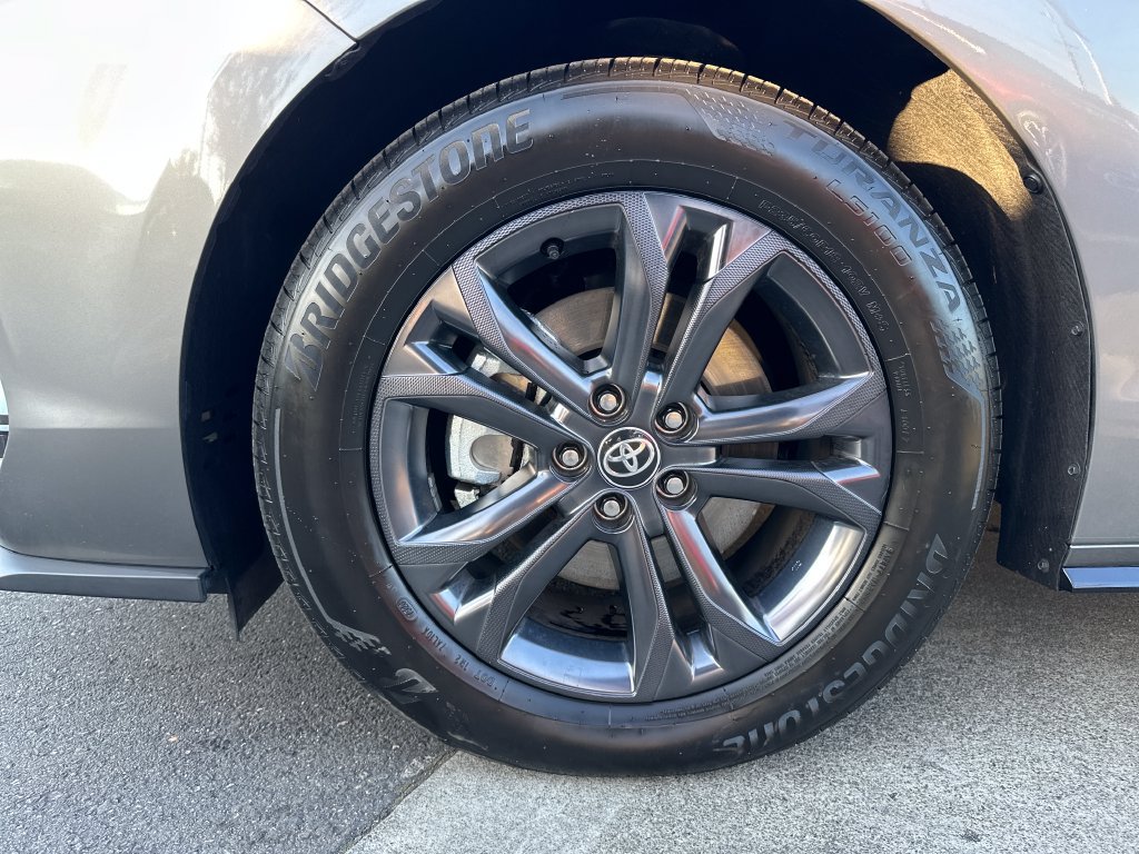 Certified 2026 Toyota Sienna XSE AWD/4WD image 29
