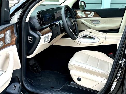 Used 2024 Mercedes-Benz GLE 350 4MATIC image 10