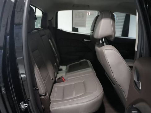 Used 2022 GMC Canyon Denali AWD/4WD image 16