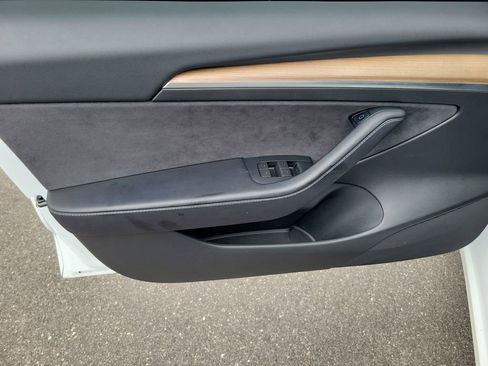 Used 2023 Tesla Model 3 Standard Range RWD image 15