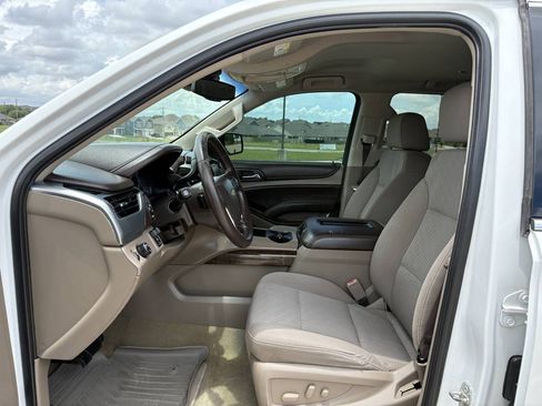 Used 2017 Chevrolet Tahoe LS w/ All-Season Package RWD image 12