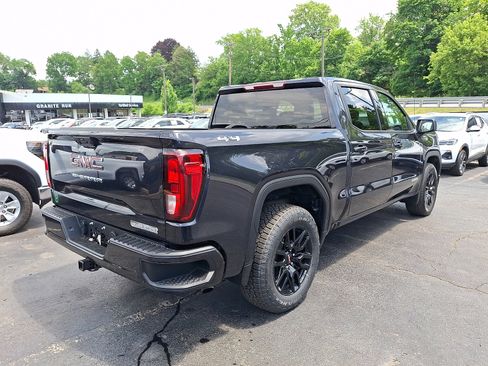 Used 2025 GMC Sierra 1500 Elevation AWD/4WD image 6