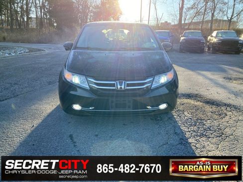 Used 2015 Honda Odyssey Touring image 2