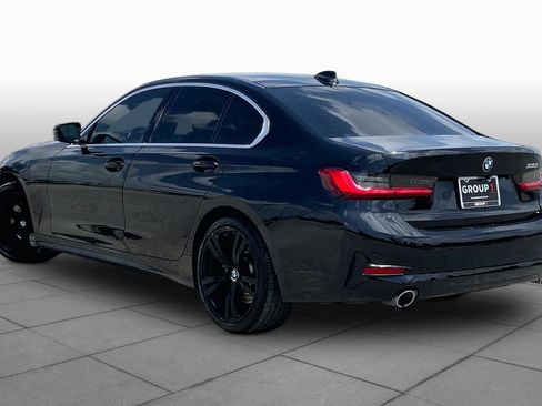 Used 2021 BMW 330i Sedan w/ Convenience Package RWD image 12