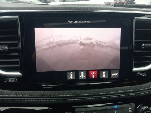 New 2026 Chrysler Pacifica Limited image 8