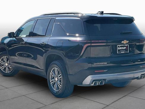 Used 2026 Chevrolet Traverse LT w/ Driver Confidence Package FWD image 11