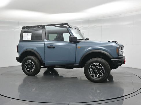 Certified 2022 Ford Bronco Badlands AWD/4WD image 32