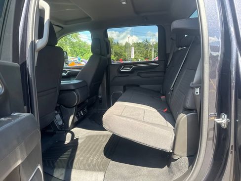 Used 2025 GMC Sierra 2500 SLE w/ SLE Convenience Package AWD/4WD image 18