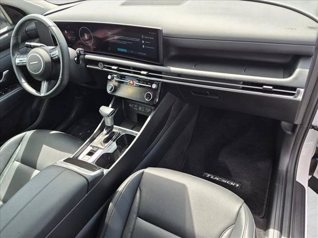 Used 2025 Hyundai Tucson SEL FWD image 20