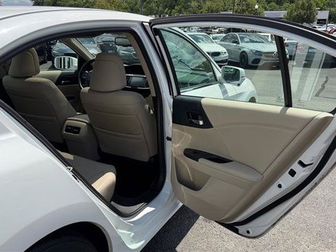 Used 2016 Honda Accord EX-L image 35