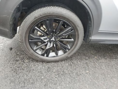 Used 2024 Mitsubishi Eclipse Cross Black Edition image 10