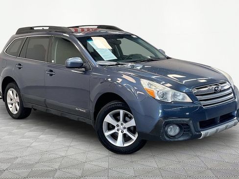 Used 2014 Subaru Outback 2.5i Limited AWD/4WD image 3