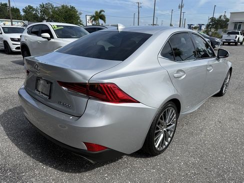 Used 2017 Lexus IS 200t RWD image 5