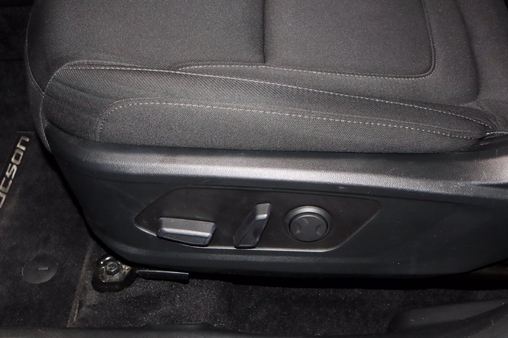 Used 2025 Hyundai Tucson SEL AWD/4WD image 22