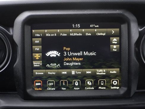 Used 2022 Jeep Gladiator Sport AWD/4WD image 39