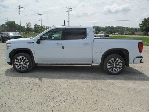 New 2026 GMC Sierra 1500 Denali AWD/4WD image 9