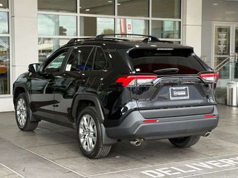 New 2025 Toyota RAV4 XLE Premium image 9