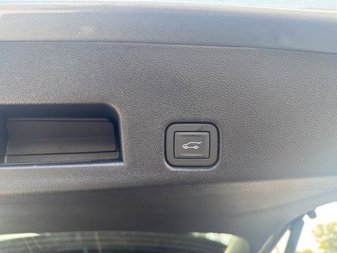 New 2026 Chevrolet Traverse LT w/ Driver Confidence Package image 24