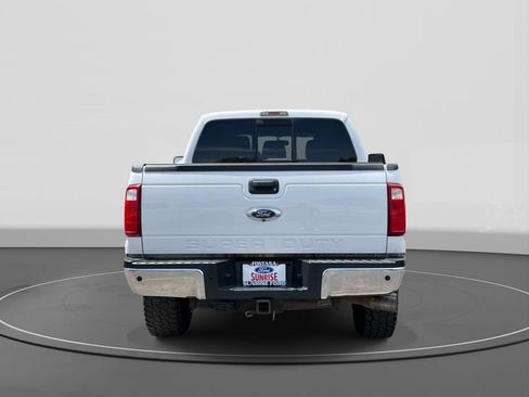 Used 2015 Ford F250 Lariat w/ Lariat Interior Package AWD/4WD image 5