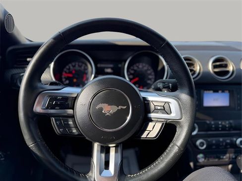 Used 2020 Ford Mustang Coupe image 39