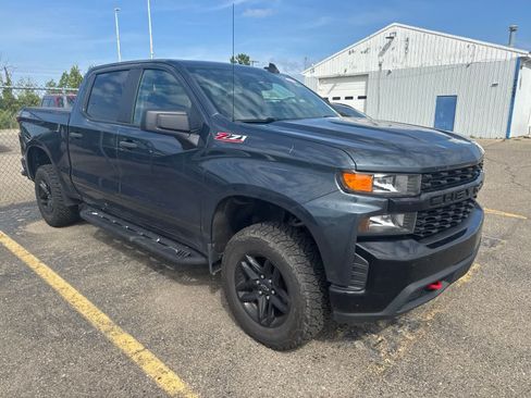 Used 2020 Chevrolet Silverado 1500 Custom Trail Boss w/ Custom Convenience Package AWD/4WD image 10