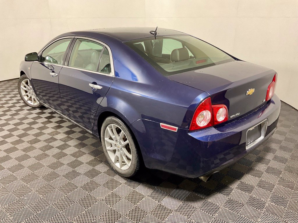 Used 2008 Chevrolet Malibu LTZ w/ Rear Power Package FWD image 11
