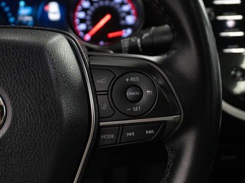 Used 2019 Toyota Camry XSE FWD image 7
