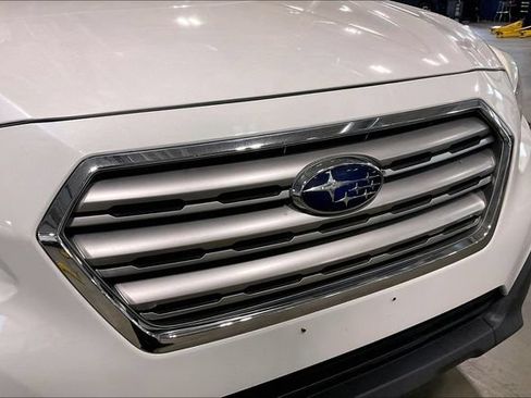 Used 2017 Subaru Outback 2.5i Premium AWD/4WD image 30