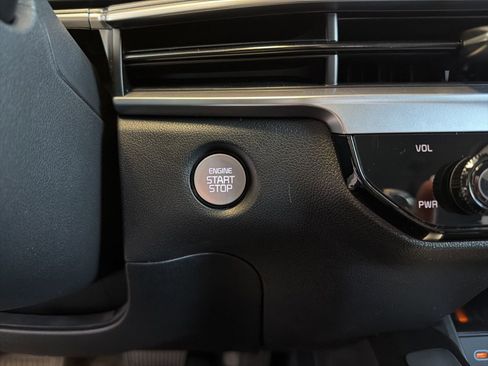 New 2026 Kia Sorento LX FWD image 25
