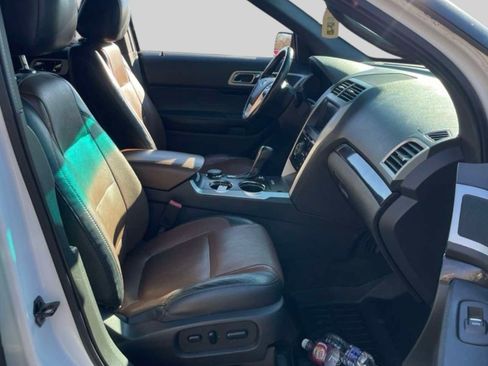Used 2014 Ford Explorer Limited w/ Equipment Group 301A image 3