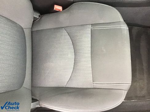 Used 2017 Chevrolet Traverse LT image 28