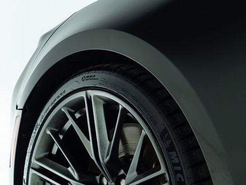 Used 2018 Chevrolet Camaro ZL1 image 21