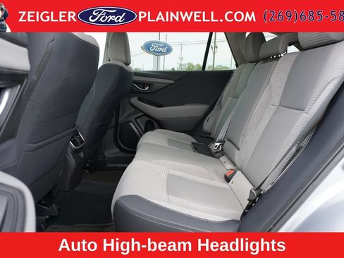 Used 2023 Subaru Outback Premium AWD/4WD image 12
