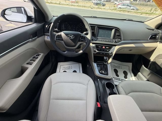 Used 2017 Hyundai Elantra SE FWD image 12